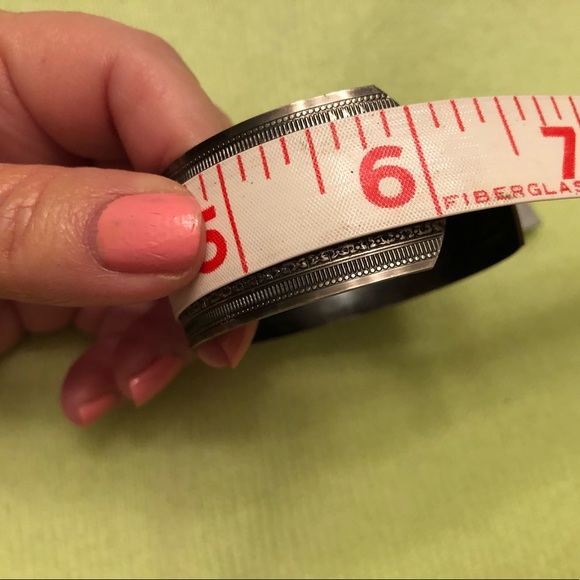 Pewter Cuff Bracelet, beautiful, 6” cuff - Picture 9 of 9